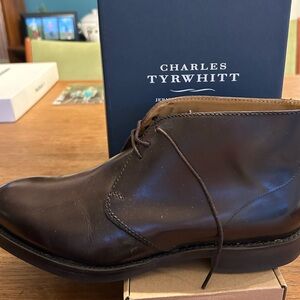 Charles Tyrwhitt Leather Chukka Boots (new in box) size 10